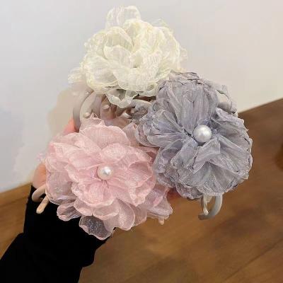 China Hair Accesories High-end Pearl Muslin Plastic Hair Clip Big Flower Hair Accessories French Fashion Lady Hair Claw for sale