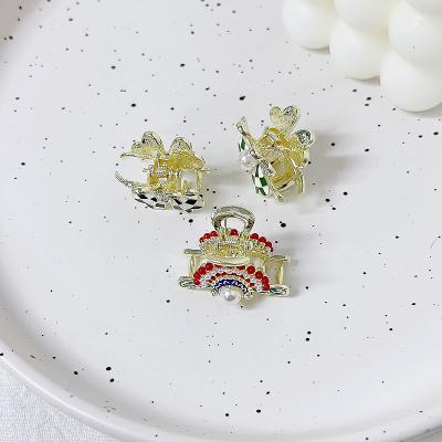 China Chinese Style Hair Accessories Factory Wholesale Mini Claw Clips Pearl Rhinestones Metal Alloy Hair Accessories Colorful Hair Clips For Girl for sale