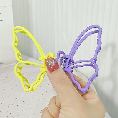 China Updo New Europe Women's Retro Cross Shape Hair Clips Plastic Hair Accessories Plastic Hair Claws For Thick Hair for sale