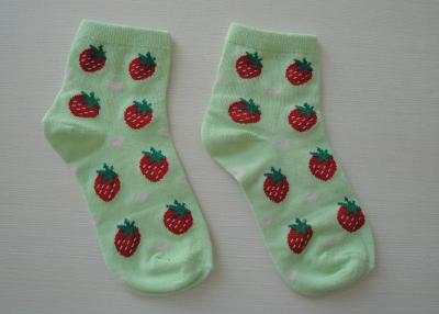 China Customize Knitted Cotton Baby Socks , Jacquard Girl's Short Ankle Socks For Winter for sale