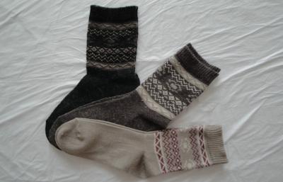 China Cozy Cotton Mens Wool Socks With Single Cylinder Knitting For Winter for sale