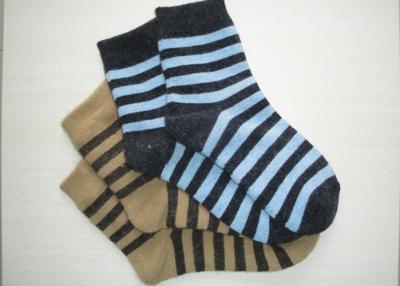 China Striped Cotton Sports Womens Thermal Socks With Terry Loop For Spring for sale