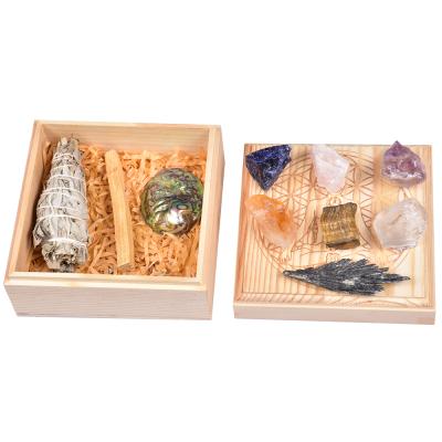 中国 America Custom Natural Crystal Stones For Healing Wooden Box Set Charm 7 Chakra Gemstone Stones Kit 販売のため