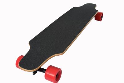 Κίνα Διπλή μηχανή 4 πλημνών ηλεκτρικό Skateboard Longboard ροδών με τον τηλεχειρισμό προς πώληση