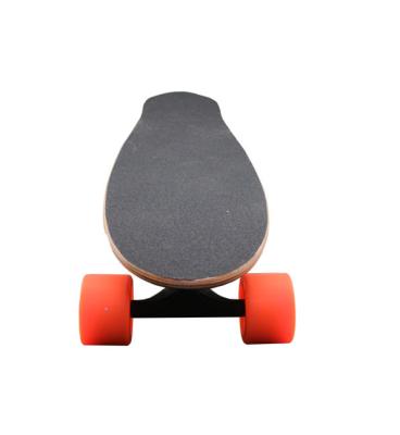 China Skatey elegante Electric Power sube al monopatín con el material del arce de la importación en venta