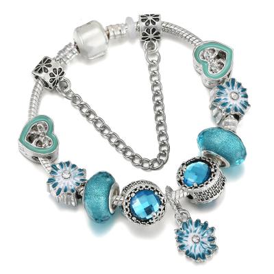 China FASHIONABLE High Quality Crystal Daisy Charm Bracelet DIY Big Hole Bead Flower Heart Charm Bracelets For Women for sale