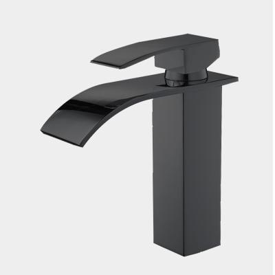 China Faucets Grifo de Bano Cascada Cromado Monomando Chrome Finish Short Electric Waterfall Basin Faucet for sale