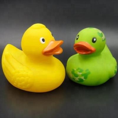 China 2017 Cartoon Toy OEM New Products Rubber Duck Baby Bath Toy Water Thermometer for sale