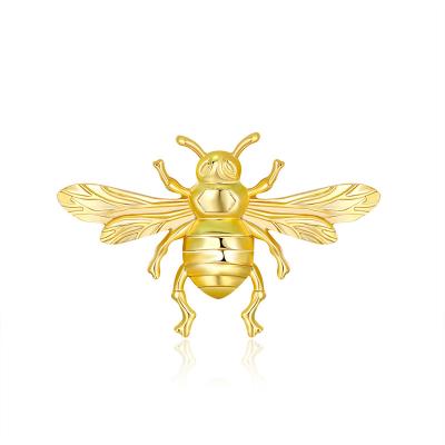 China New Vintage 18K Alloy Bee Pin Zinc Alloy Brooch With Personality Exaggerated Gold Pin Insect Brooch Pin for sale