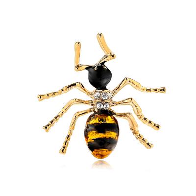 China New style bee brooch alloy drop match brooch luxury character diamond brooch individual fashionable set oil zinc alloy for sale