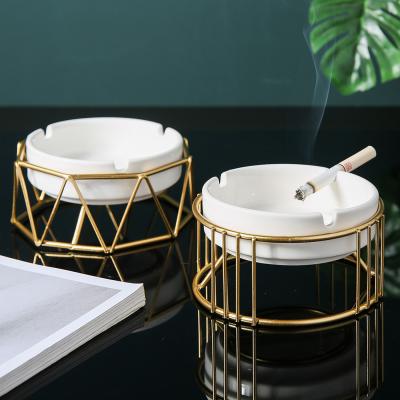 China Hot Selling White Ceramic Ashtray Home Modern Creative Nordic Ceramic Decoration for sale