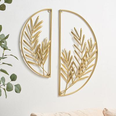 China Ginkgo Gold Round Wall Hanging Creative Metal Leaf Painting Nordic Simple Home Decoration Living Room Background Pendant for sale