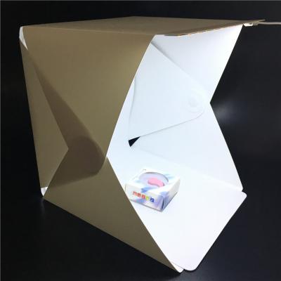 China Taking Nice Photos 40x40x40cm Portable Mini Folding Studio Photography Backdrops Collapsible Softbox with Backgound Softly for sale