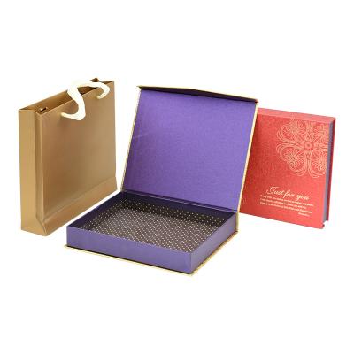 China Recyclable Luxury Gift Foil Packaging Boxes Rose Gold Gift Box For Chocolate for sale