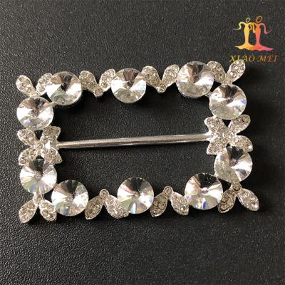 China Viable wholesale cheap crystal rhinestone sash bridal button for skirt decoration for sale