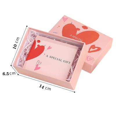 China Recycled Materials Wholesale Exquisite Lipstick Gift Stain Birthday Valentine's Day Gift Box With Toilet Paper Gift Box for sale