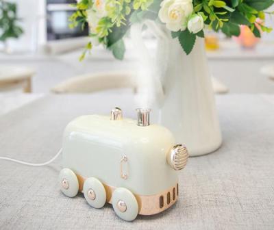 China Amazon Car Quality Retro Light Color Gifts Mini USB Train Air Purifier Train Diffuser Air Humidifier Purifier 300ml for sale