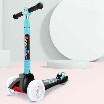 China Small Electrik Children Sliding Scooter Three-Wheel Foldable 70kg Max Load for sale