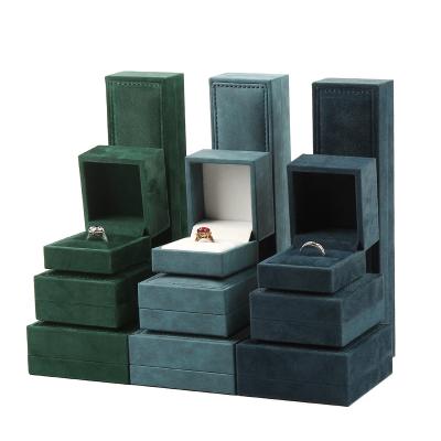 China Velvet One Suit Sale New Product Blue Color Green Color Small Jewelry Boxes for sale