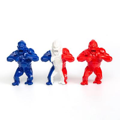 China Europe 2020 hot sale Polyresin unique design with high quality animal wild kong resin statue for sale