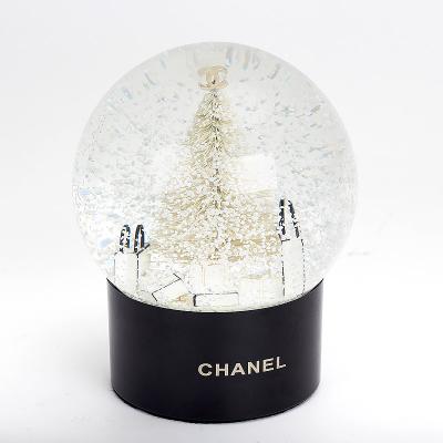 China China Custom Christmas Gifts Plastic Snow Globe With ABS Base for sale