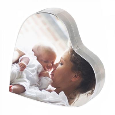 China Plastic Frame Heart Shaped Acrylic Family Photo Present Magnetic Picture Frame for sale