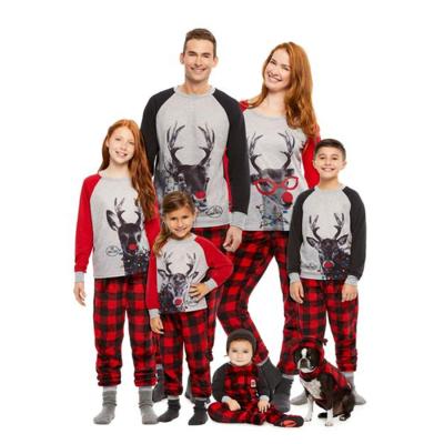 China New 2020 winters QUICK DRY long sleeve round neck elk printed family christmas matching pajamas plus size for sale