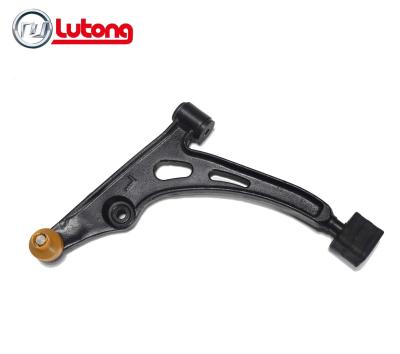 China Auto parts Front Suspension Lower Control Arm steel factory sale for SUZUKI 45201-63G01 HIGH QUALITY L for sale