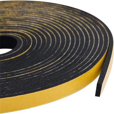 中国 1/4 Inch Wide X 1/4 Inch Thick Soundproof Foam Weather Stripping for Automotive Sealing 販売のため