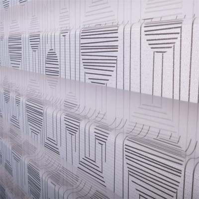 China Day And Night Manual Zebra Blind Curtain with Horizontal Pattern for sale