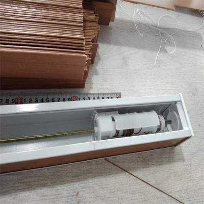 China Room Darkening Venetian Window Blinds Cordless Customizable Size for sale