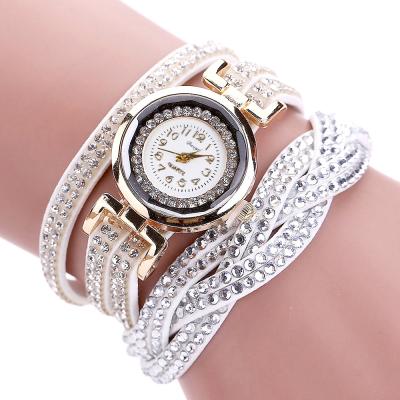 China Korean Water Resistant Twist Ladies Wrist Watch Fleece Rivet Strap Watch Ladies Bracelet Watch for sale