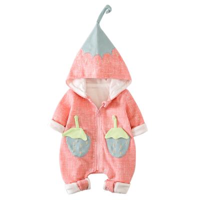 China Pink super soft strawberry andwinter 100% cotton andwinter autumn boutique rompers newborn unisex baby clothes for sale