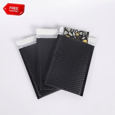 China Shock Resistance Tear Resistant Metallic Mailing Bag With Bubble Lining For Online Store for sale