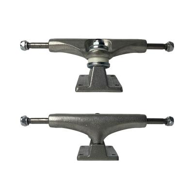 China Hot Selling Adult 5 Inch Raw Finish Die Casting Aluminum Skateboard Trucks Panel Skateboard Trucks for sale