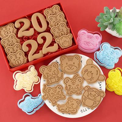 China 2022 New Year Cartoon Tiger Cookie Cutter Mold Sustainable Cute Animal 3d Small Fondant Mold Cookie Cutter Baking Set for sale