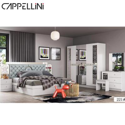 China Dormitorio de plata elegante de Ethan Cal Italian Nz Luxury Price Reino Unido de las tendencias de Lewis Amazon Assembled Bed Bench de la orilla del oro en venta