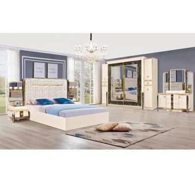 China OEM ODM Cappellini Fancy Wood Bedroom Sets Light Luxury Style for sale