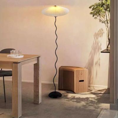 China 2022 Modern Minimalist Living Room Bedroom Atmosphere Floor Light Floor Standing Simplicity Vintage Decorative Floor Lamp 2022 for sale