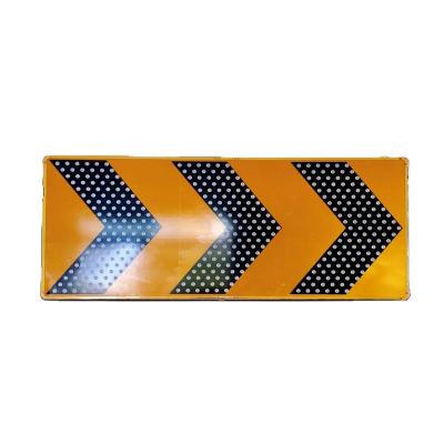 China Dangerous Road Curves LED Solar Triple Chevron Directional Sign for sale