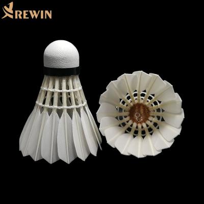 China High quality eco-friendly international tournament master no.5 goose feather similar as AS10 badminton shuttlecock for tournament for sale