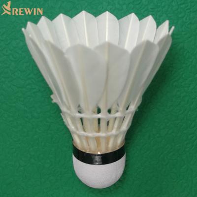 China Club 404 Outdoor Most Cheap Goods Duck Feather Badminton Shuttlecock for sale