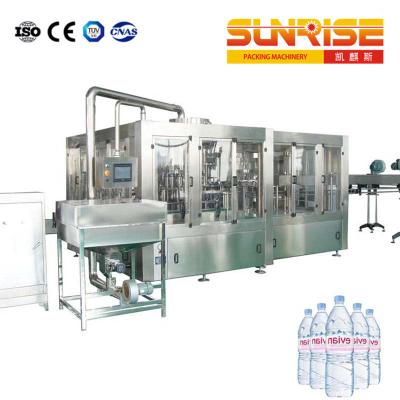 China Máquina de rellenar agua-agua mineral de 12000 Bph en venta