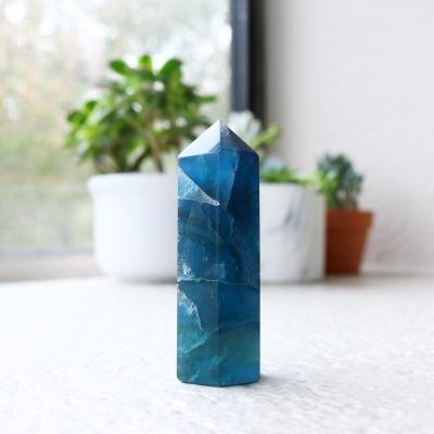 China Supply Natural Polished Polyhedral Faceted Rainbow Fluorite Point Magic Wand Natural Reiki Decoration Energy Crystal Therapy for sale