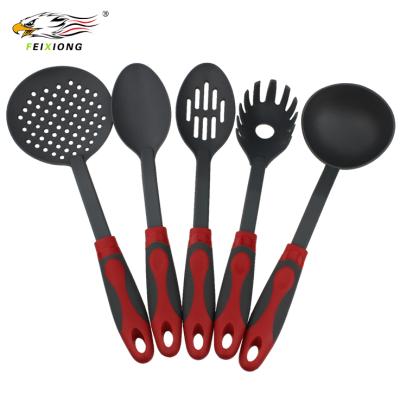 China Sustainable Classic Modeling Series Kitchen Cooking Tools 5 Pcs Pocket Nylon Server / Spoon / Skimmer / Pasta for sale