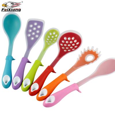 China Sustainable Silicone Cooking Utensilio 7 Piece Set Comfortable Handle Design Silicone Kitchen Utensils for sale