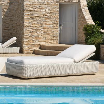 China Hot Weather Furniture Insun Garden Rattan Sun Lounger Outdoor Adjustable Pool Chair Sofa On Sale for sale