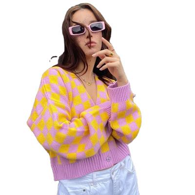 China Vintage Anti-wrinkle Vintage Checkerboard Color Matching Women's Knitted Loose V-Neckline Women's Sweater Tops Sweater Tops for sale