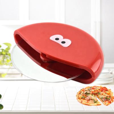 China Disposable pizza cutter wheel pizza wheel with sharp blade pizza slicer wheel with plastic handle for sale