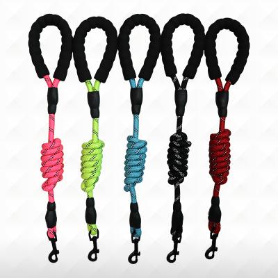 China Great Sustainable Mountaineering Running Tracking Reflective Soft Handle Nylon Rope Dog Leash for sale